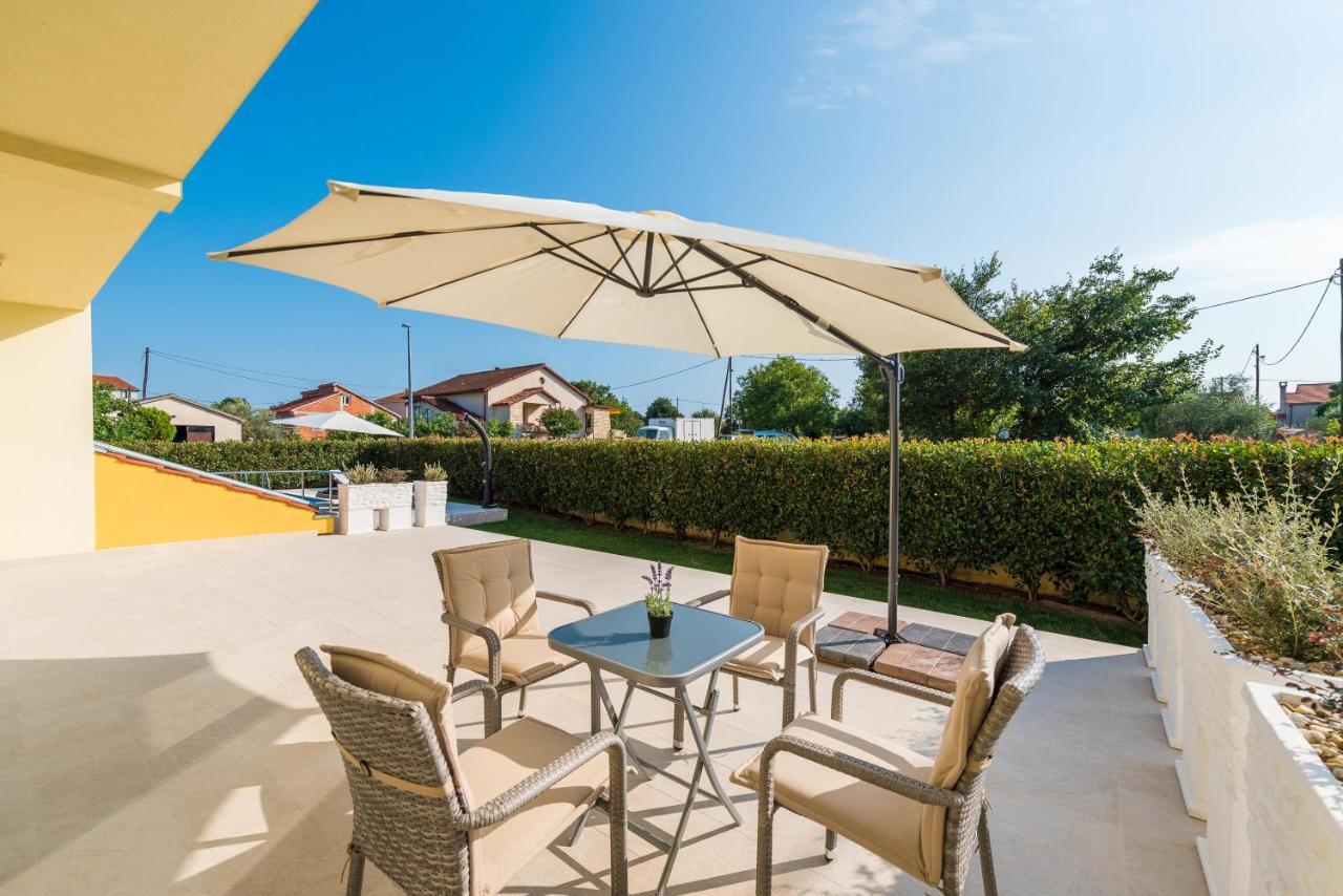 Villa Petra Zara Esterno foto