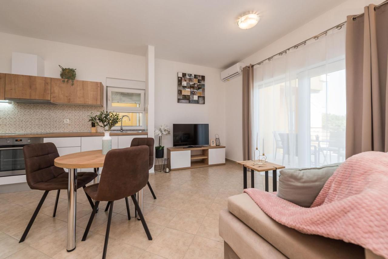 Villa Petra Zara Esterno foto
