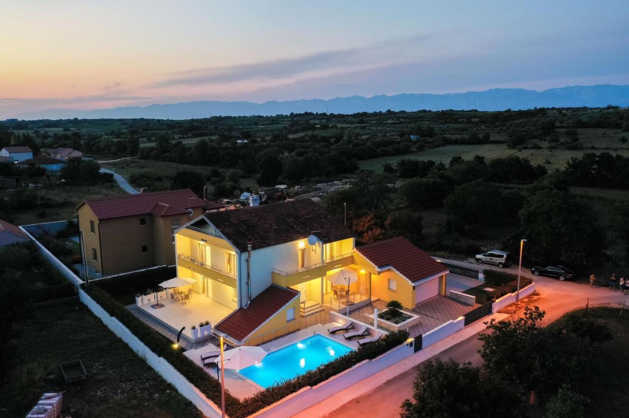 Villa Petra Zara Esterno foto