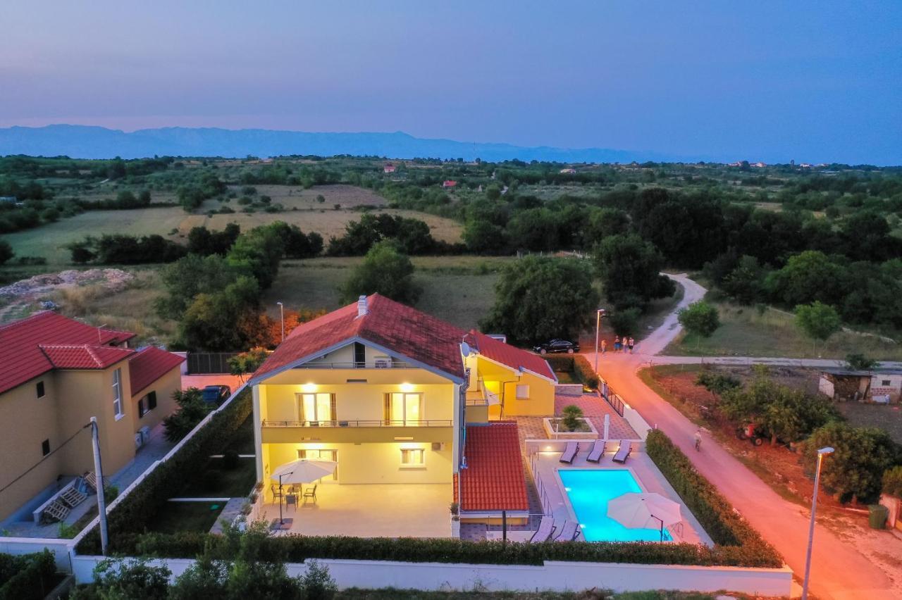 Villa Petra Zara Esterno foto