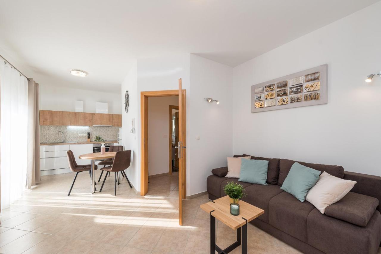 Villa Petra Zara Esterno foto