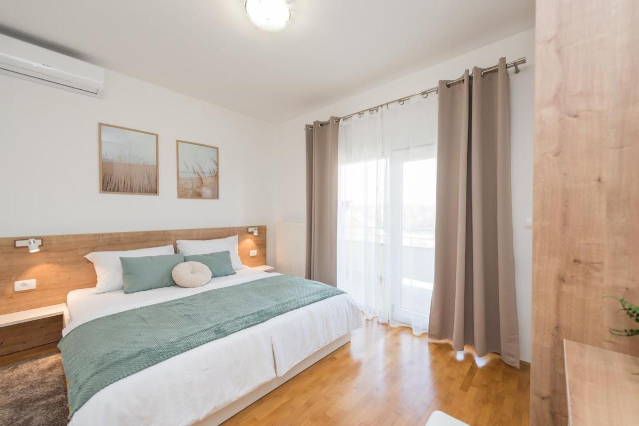 Villa Petra Zara Esterno foto